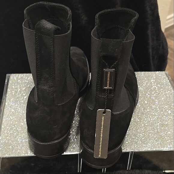 Emanuele Crasto Chelsea Distressed Suede Boots - Picture 8 of 10